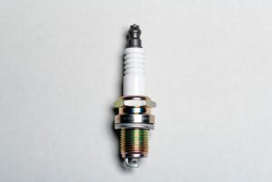 بهترین زمان تعویض شمع خودرو و راهکارهای افزایش عمر شمع